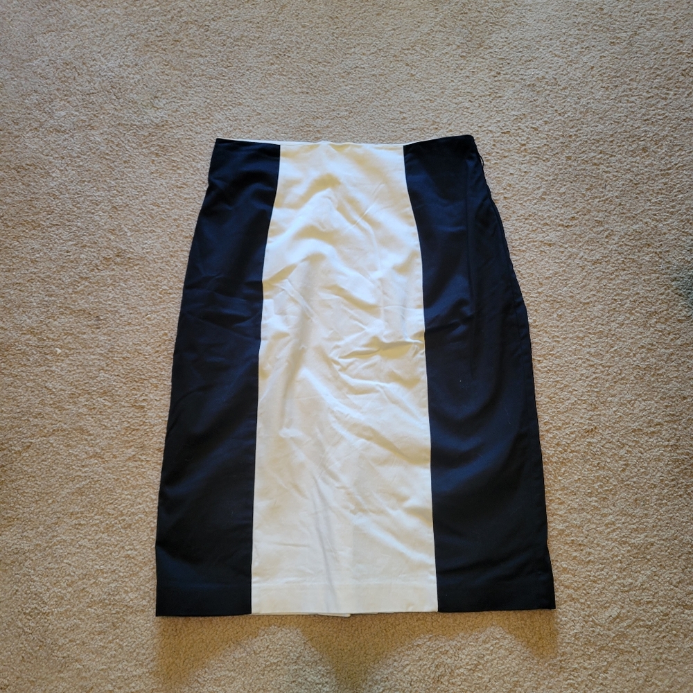 Black and white pencil skirt